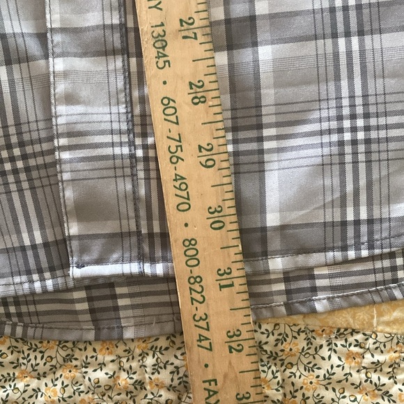 Ocean & Coast mens button down short sleeve shirt Lg gray plaid outdoor active - Picture 11 of 11